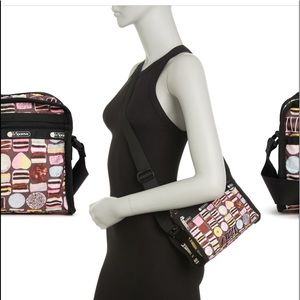 NWT LeSportsac Gabrielle West Box Crossbody